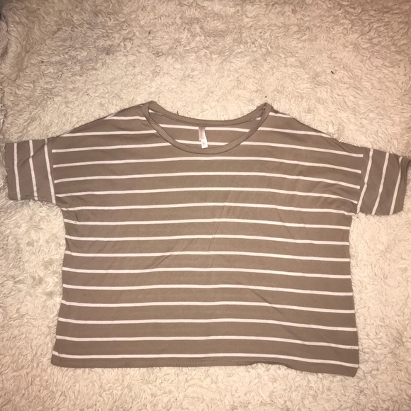 Xhilaration Tops - Brown and White Lose fitting T-shirt